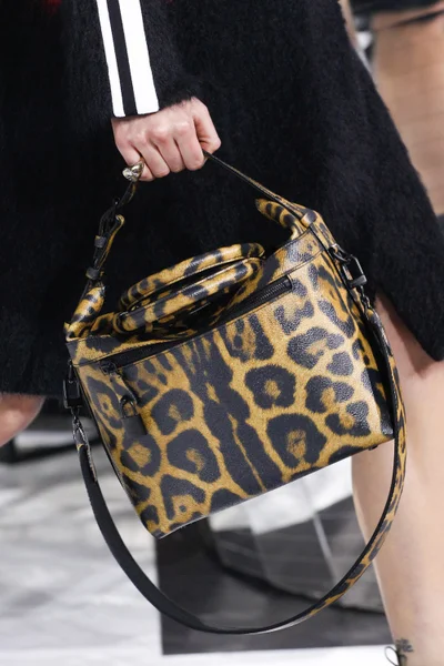 Look 36